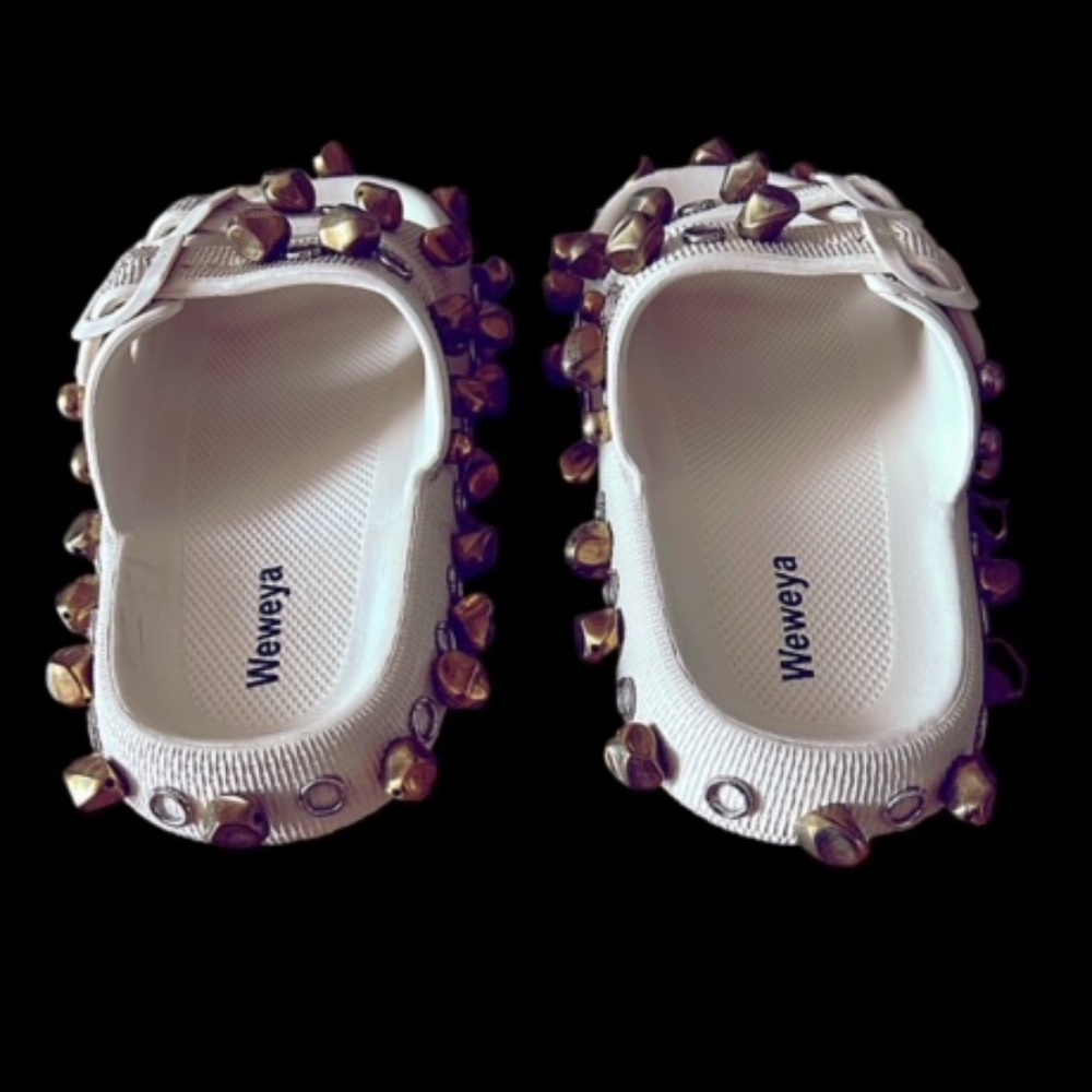 Custom “Moon Rock” Comfty Sandals - Picture 9 of 12